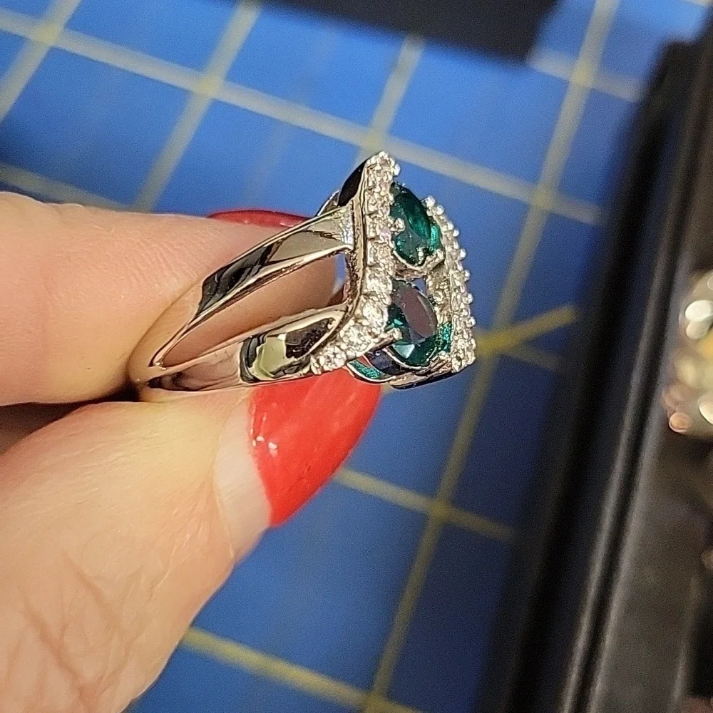 Felts Fun Finds emerald rhinestone